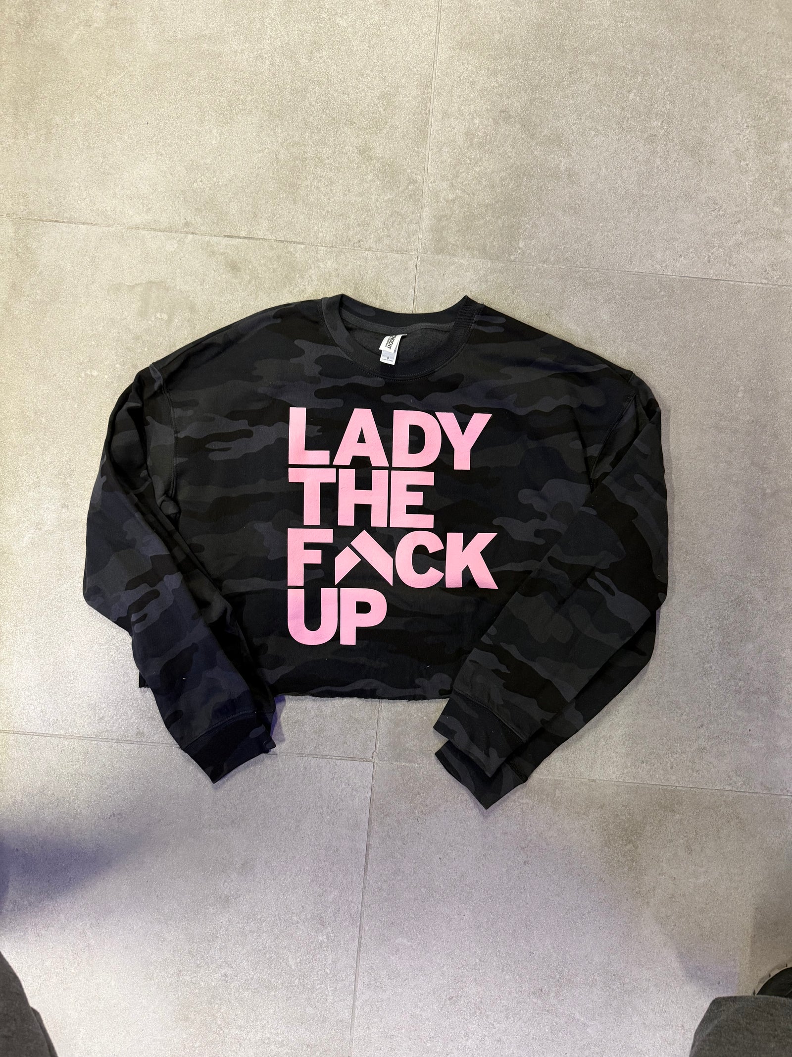 LADYTHEFUP Came Crop Pink